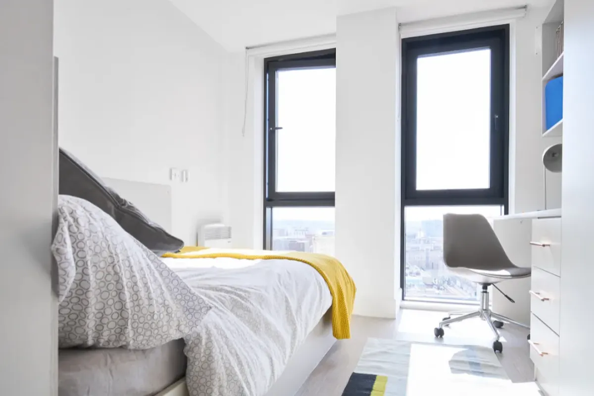 Premium En Suite City View ROOM