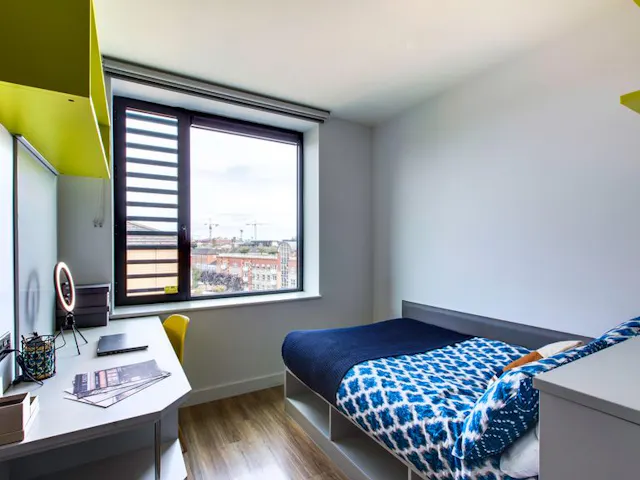 Premium En-Suite room image 1