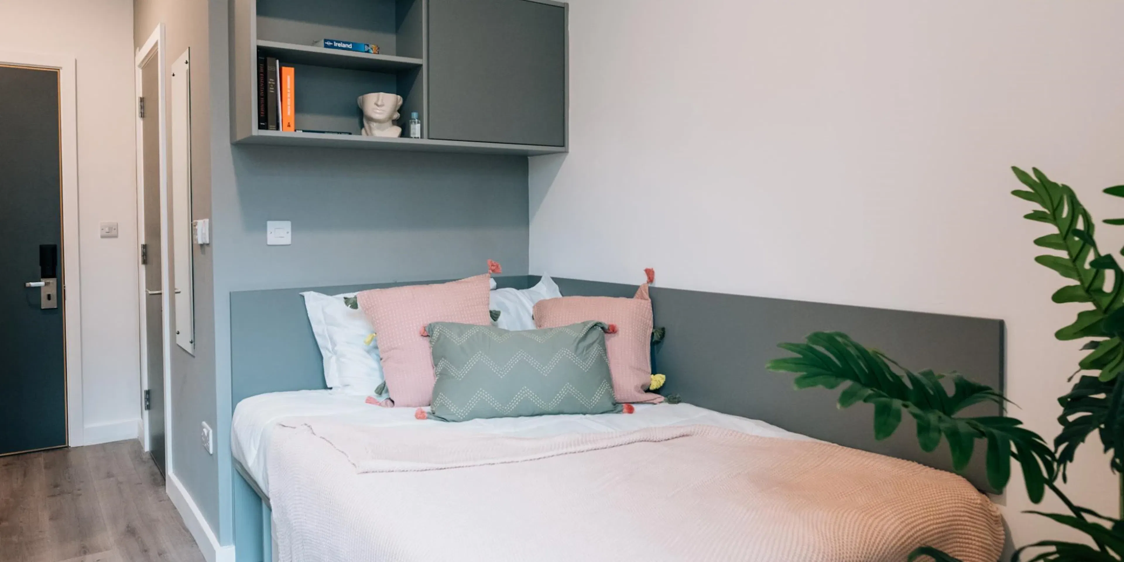 Premium Ensuite ROOM 3