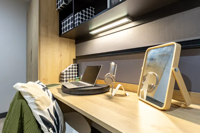 Premium En Suite room image 2