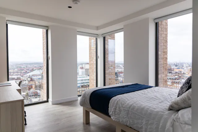 Premium Ensuite, Floors 11-16 room image 1