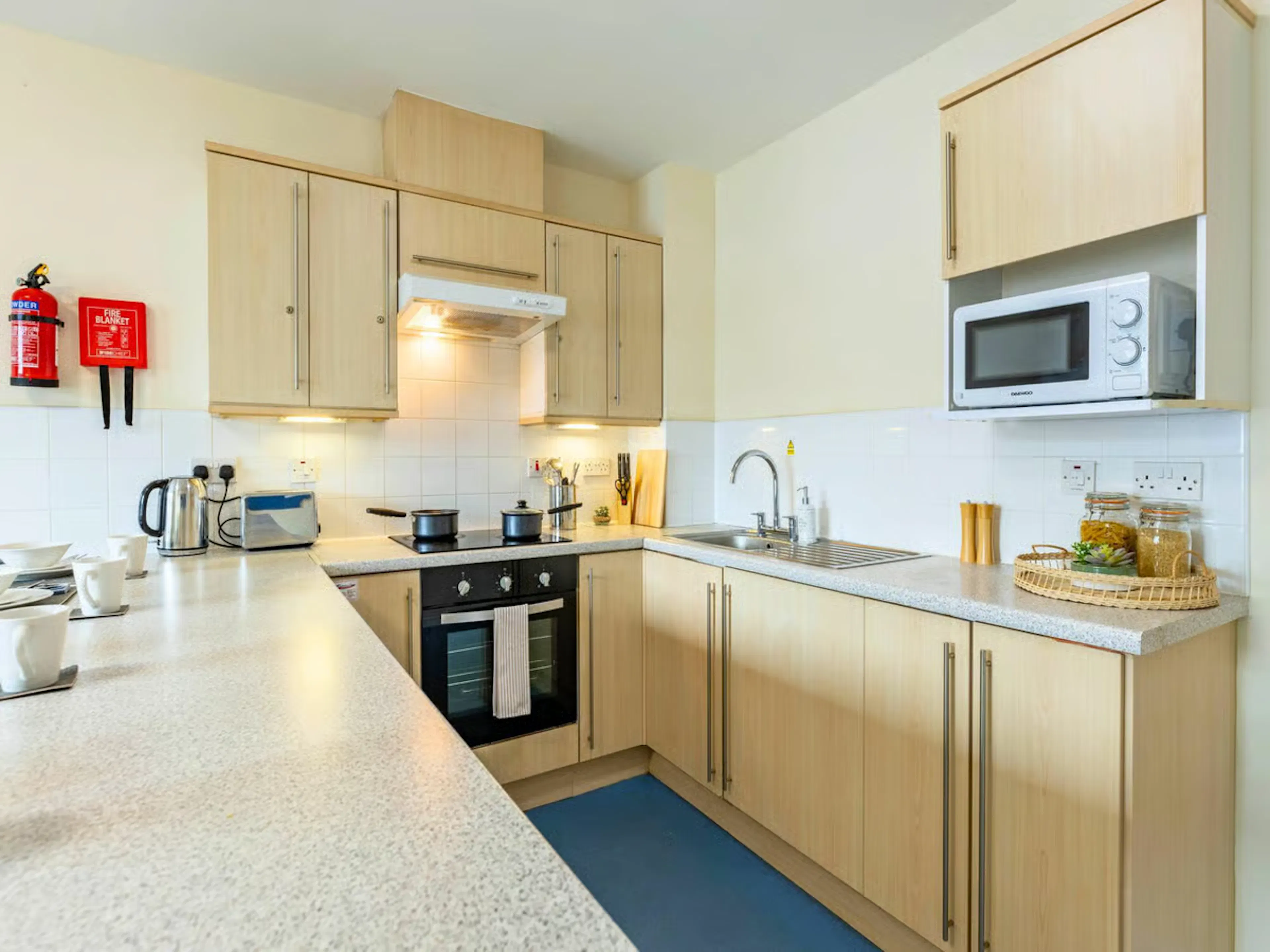 Premium Ensuite KITCHEN 3