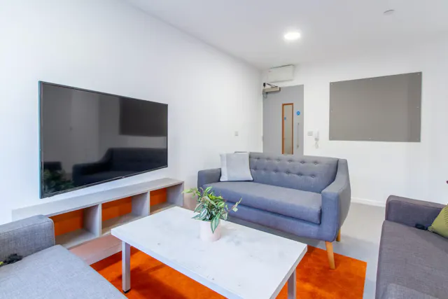 Premium Ensuite room image 4