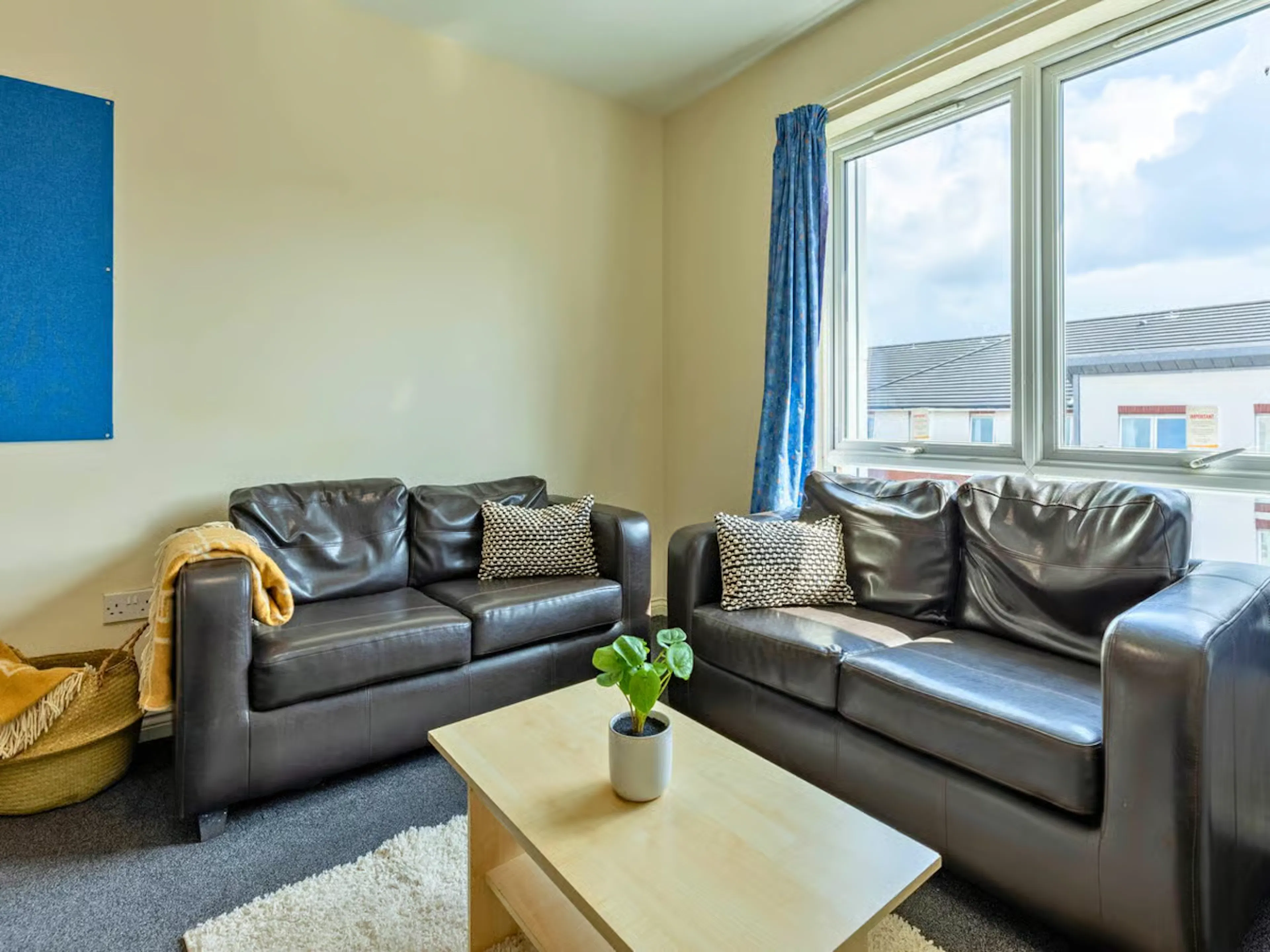 Premium Ensuite ROOM 2