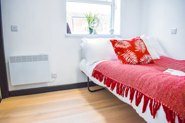Premium Ensuite room image 1