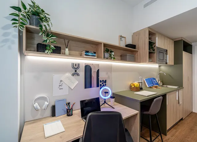 Premium Ensuite with Catering room image 2