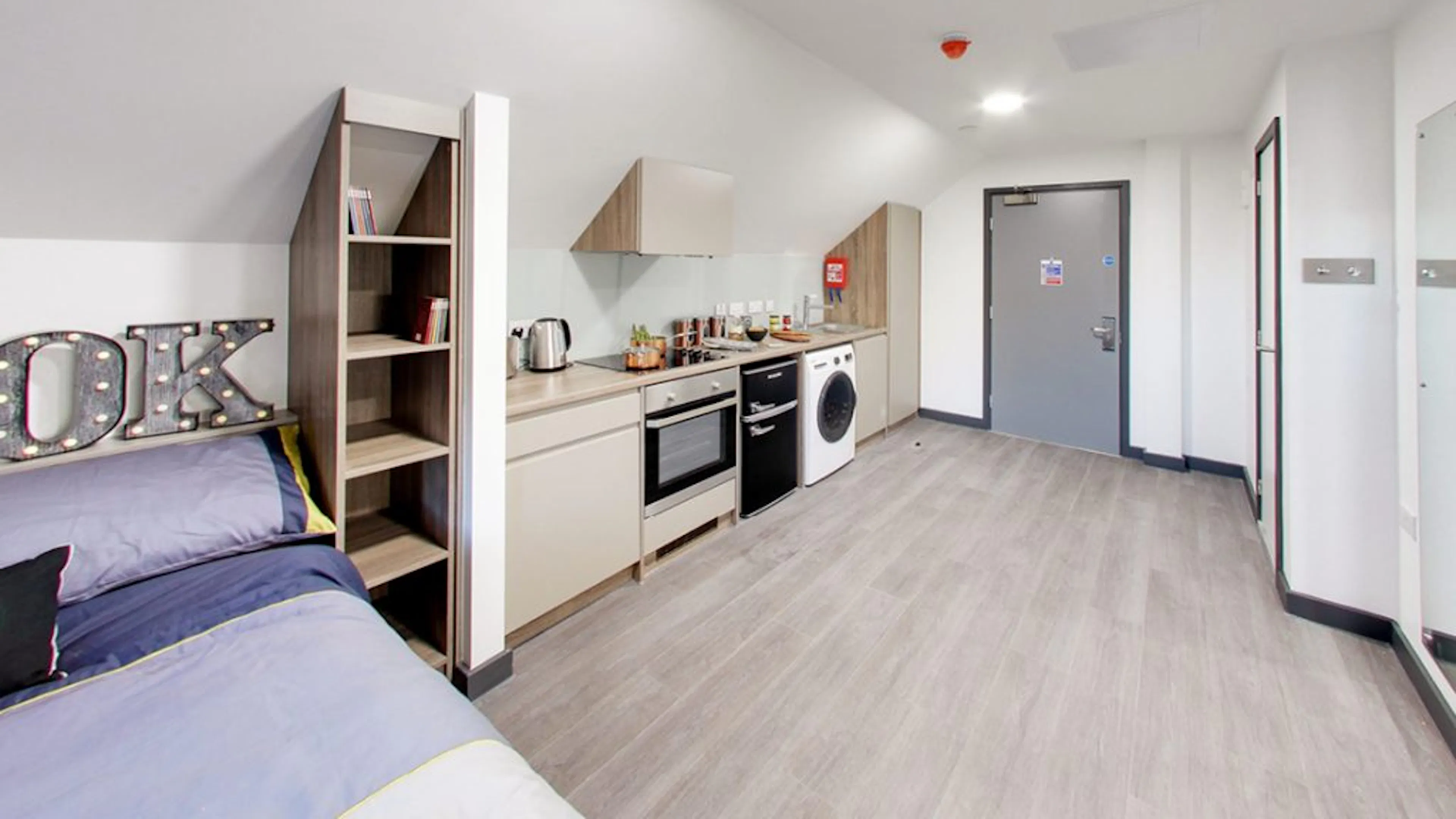 ROOM ROOM 2