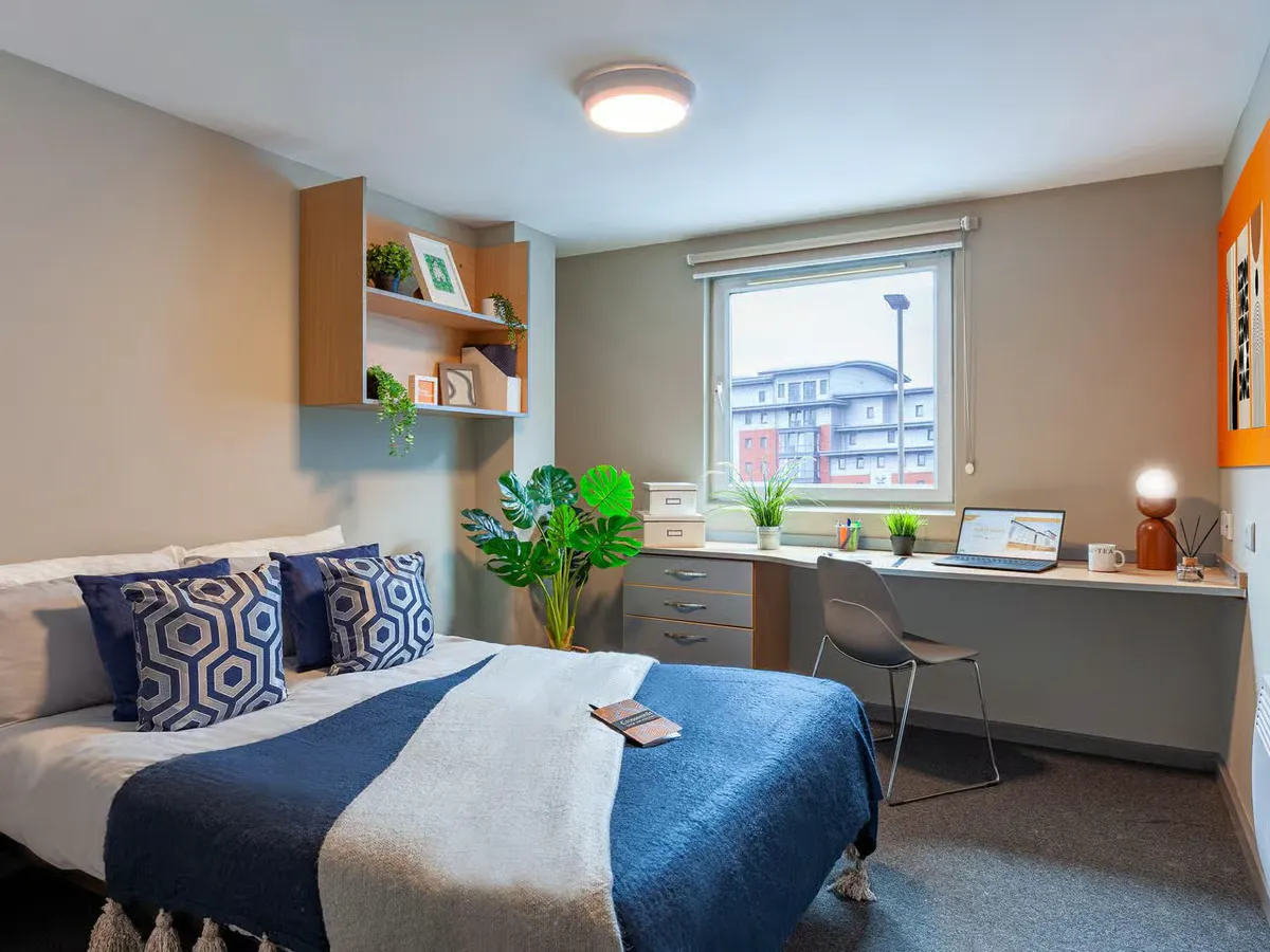 Premium Plus Ensuite ROOM