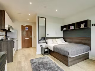Cricket Field Court-Exeter-ROOM-1