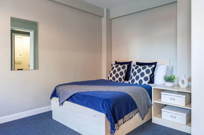 Premium Plus Studio