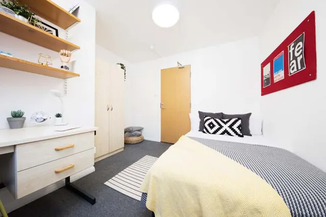 Non En-Suite, Premium Range 1 room image 1