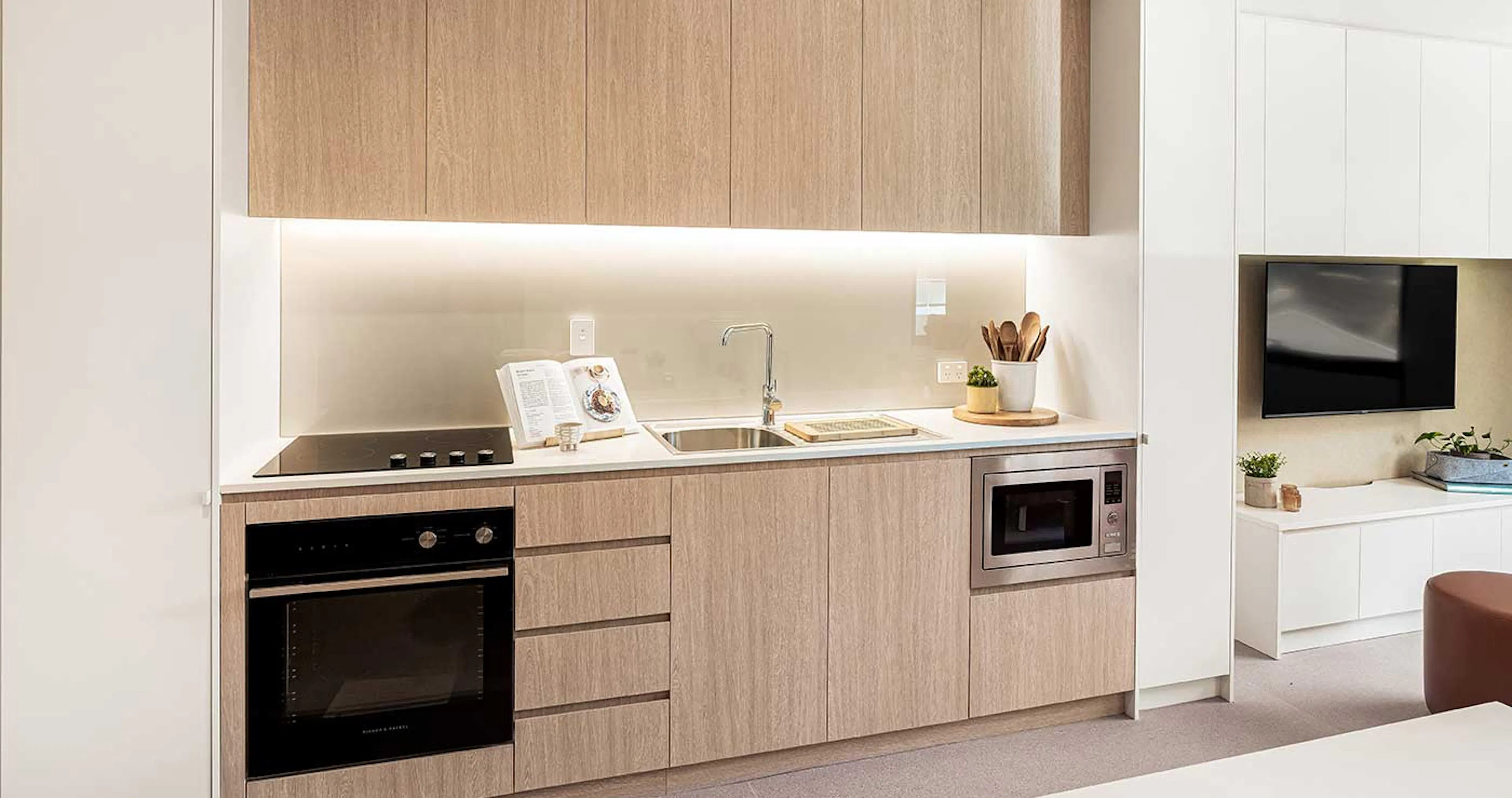 Premium Single Room – 6 Share KITCHEN 1