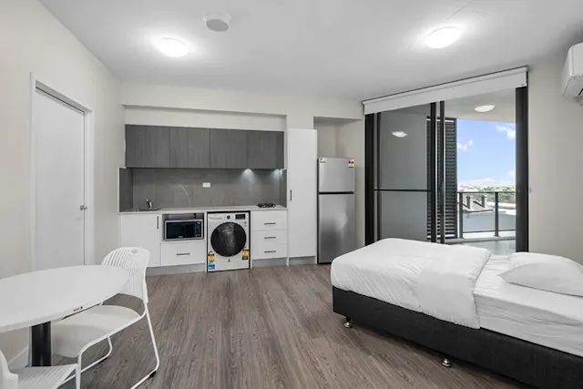 Premium Single Studio II Balcony room image 1