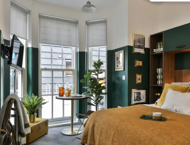 Premium Smaller Studio room image 1