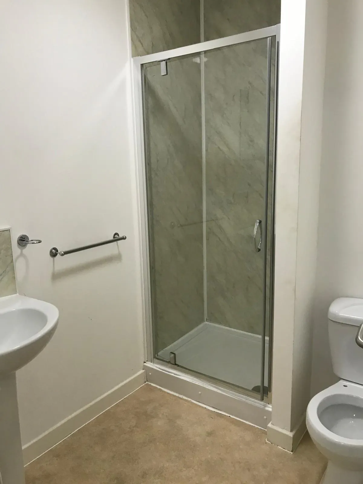 Premium Studio - Single BATHROOM
