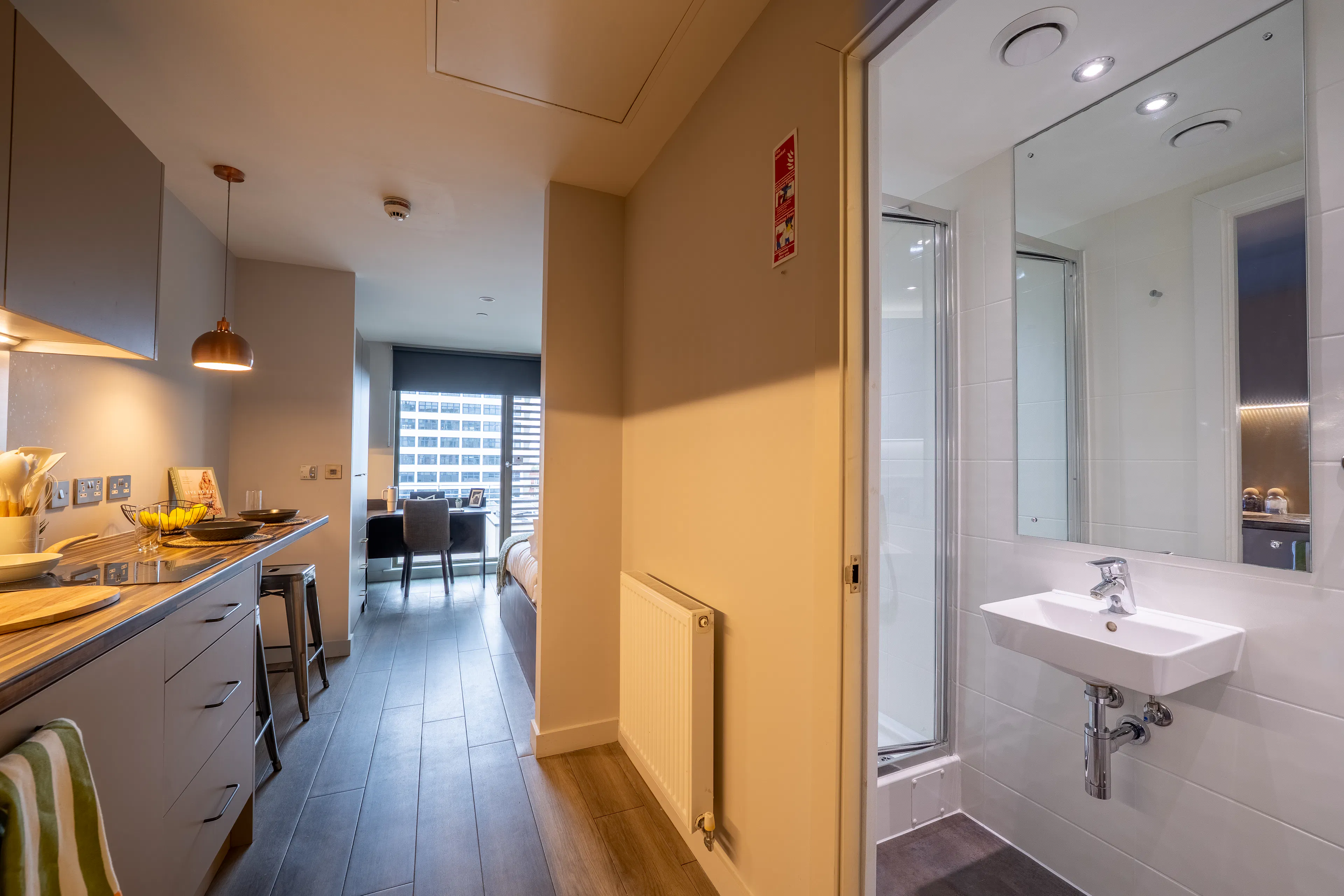 Premium Studio BATHROOM 4