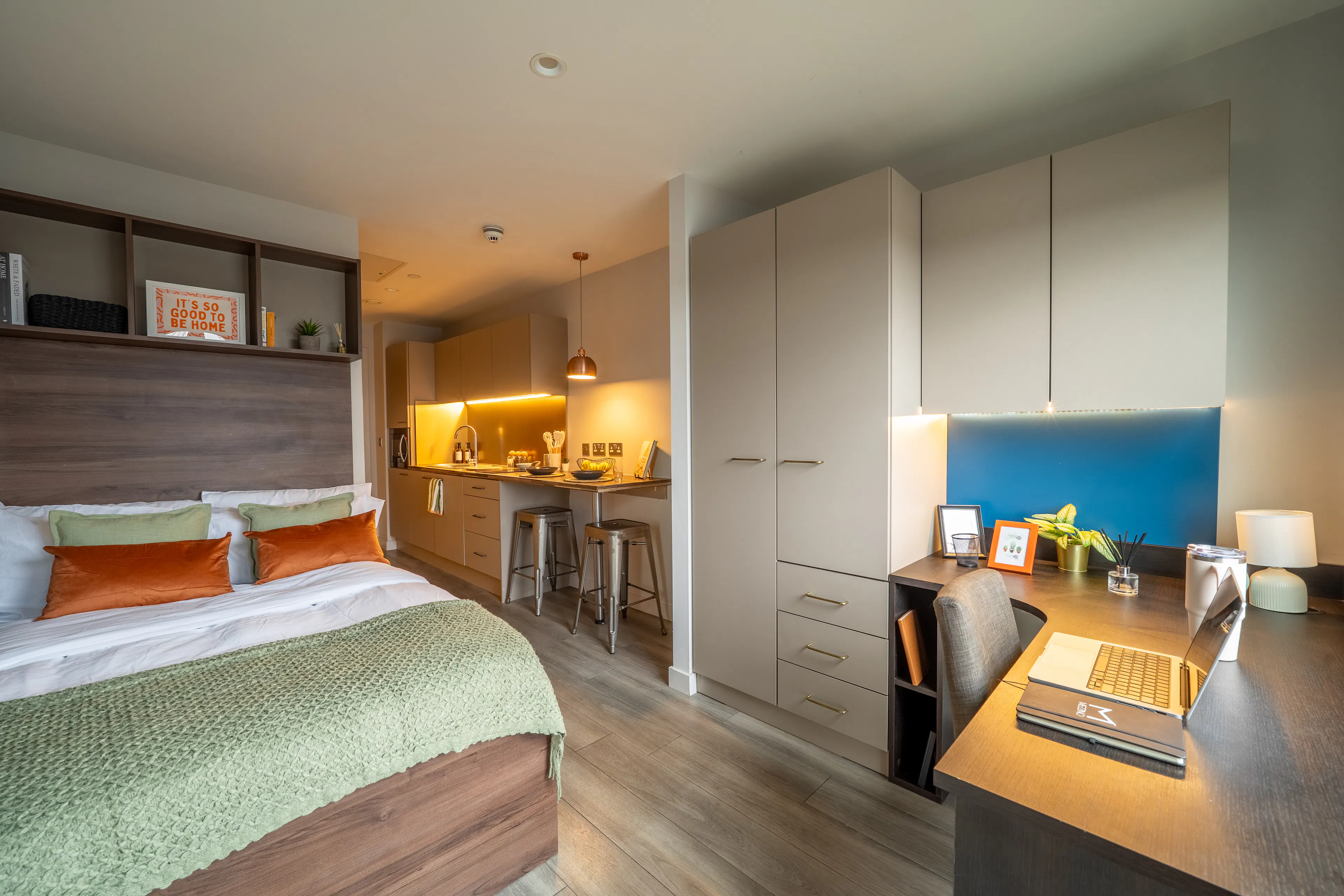 Premium Studio ROOM 1