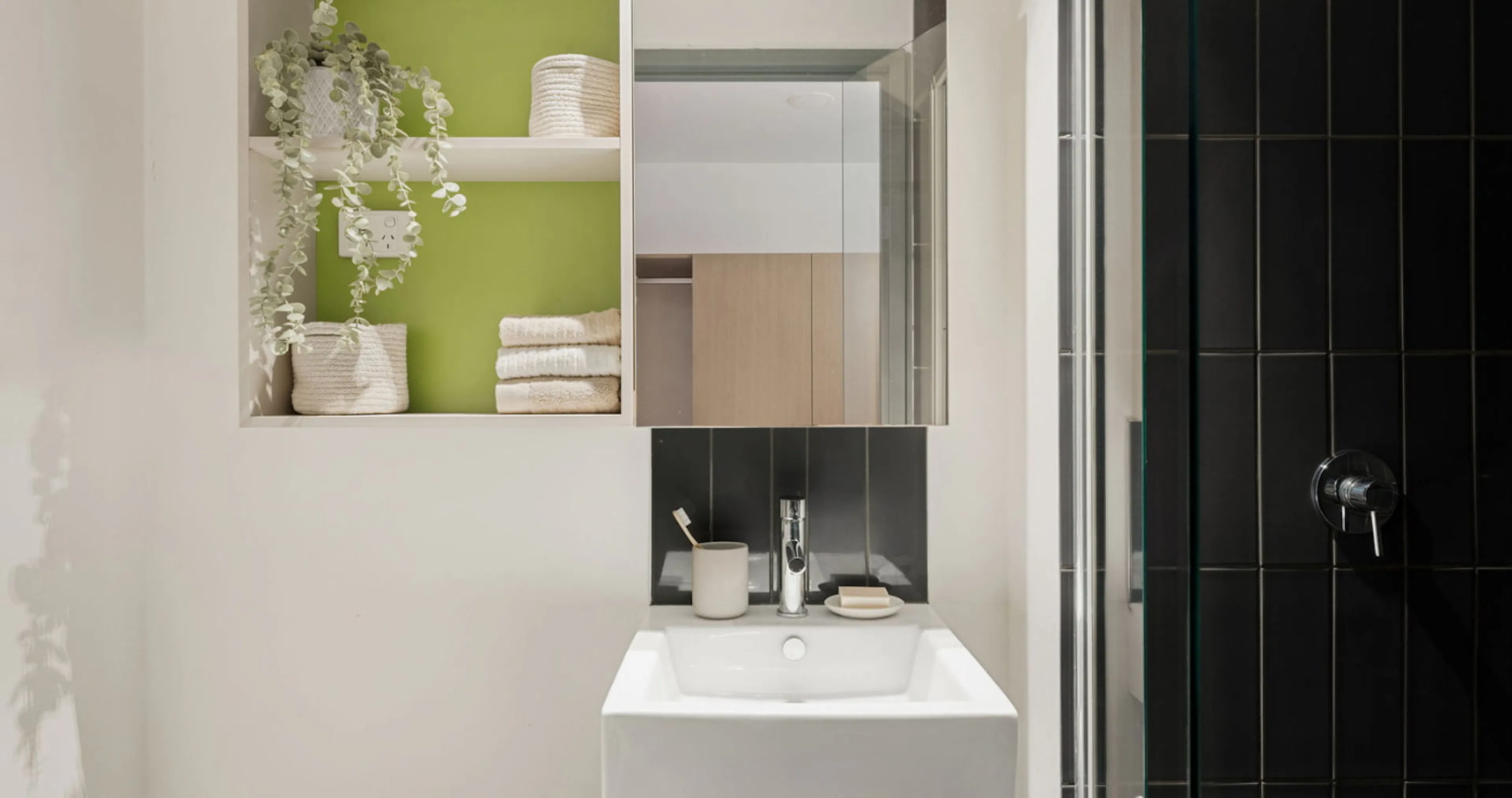 Premium Studio Apartment BATHROOM 2