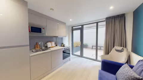 79-silver-street-reading-KITCHEN