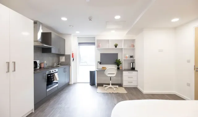 Premium Studio Plus room image 1
