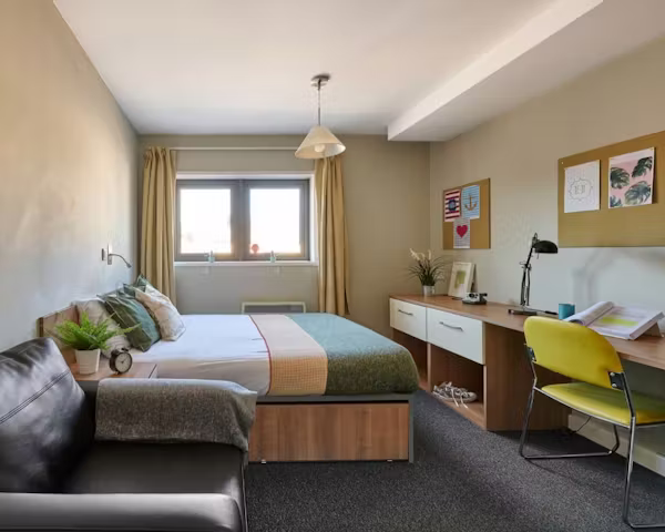 trust-house-exeter-Deluxe Studio-1