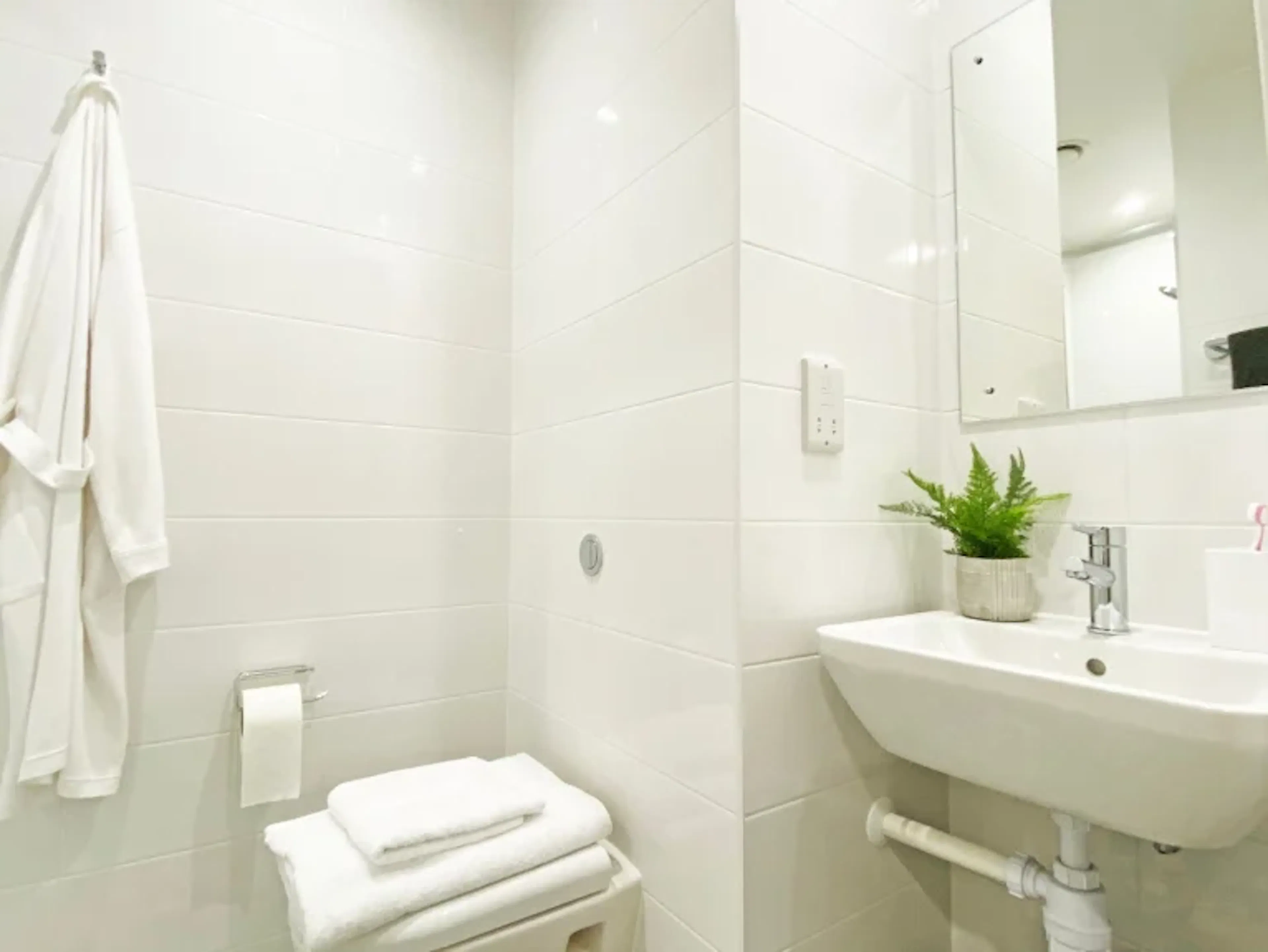 BATHROOM BATHROOM 2