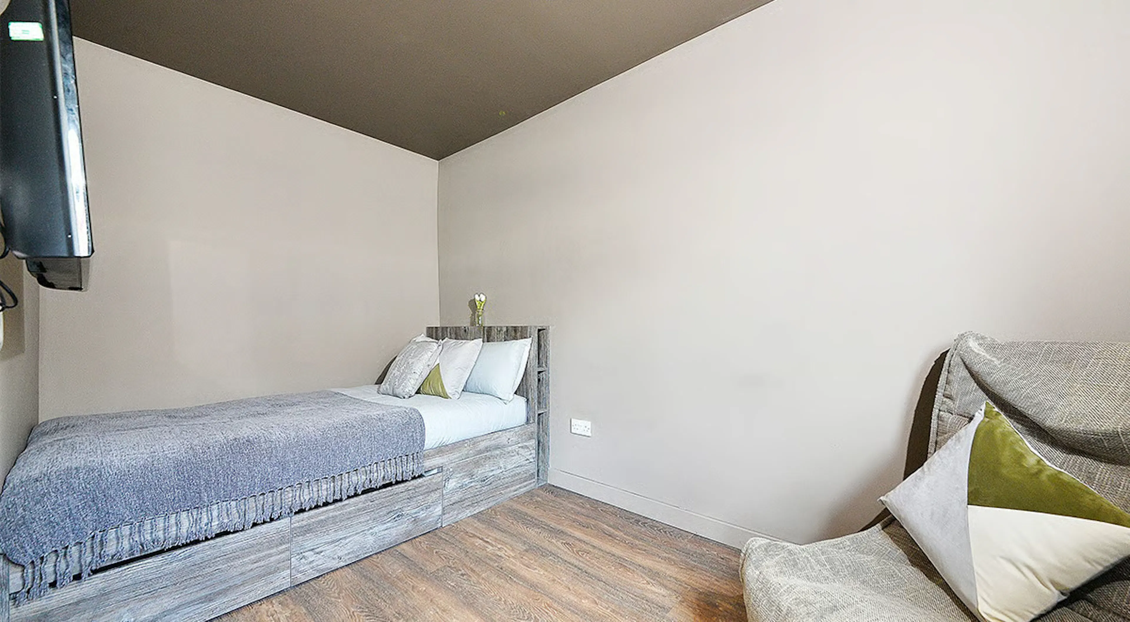 Deluxe Studio ROOM 4