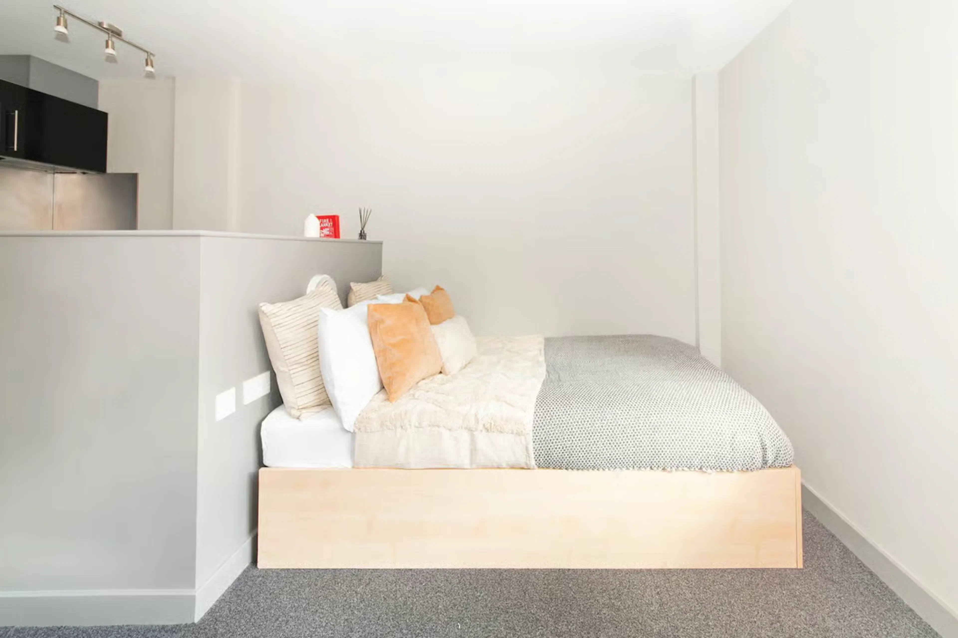 Premium Studio ROOM 2