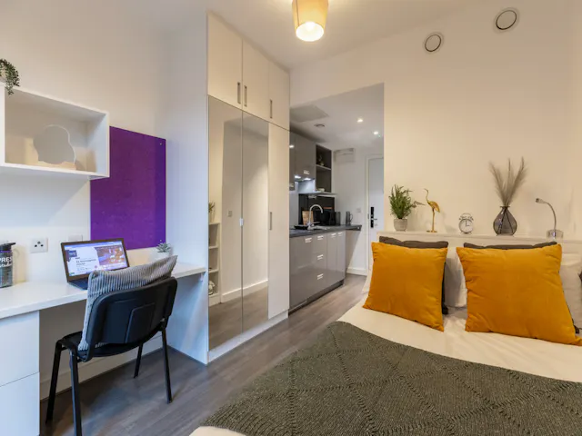 Premium Studio room image 1