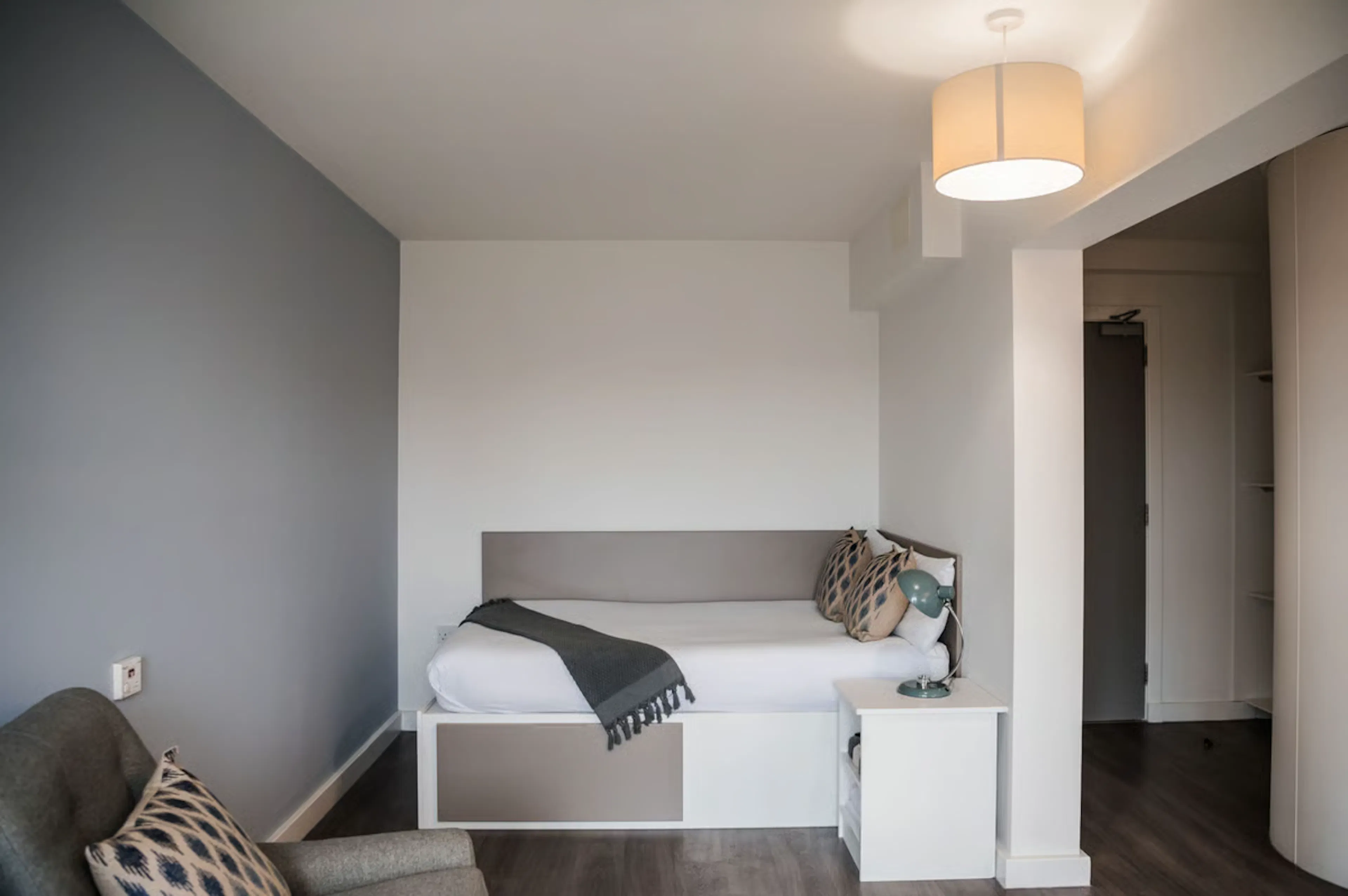 Premium Studio ROOM 3