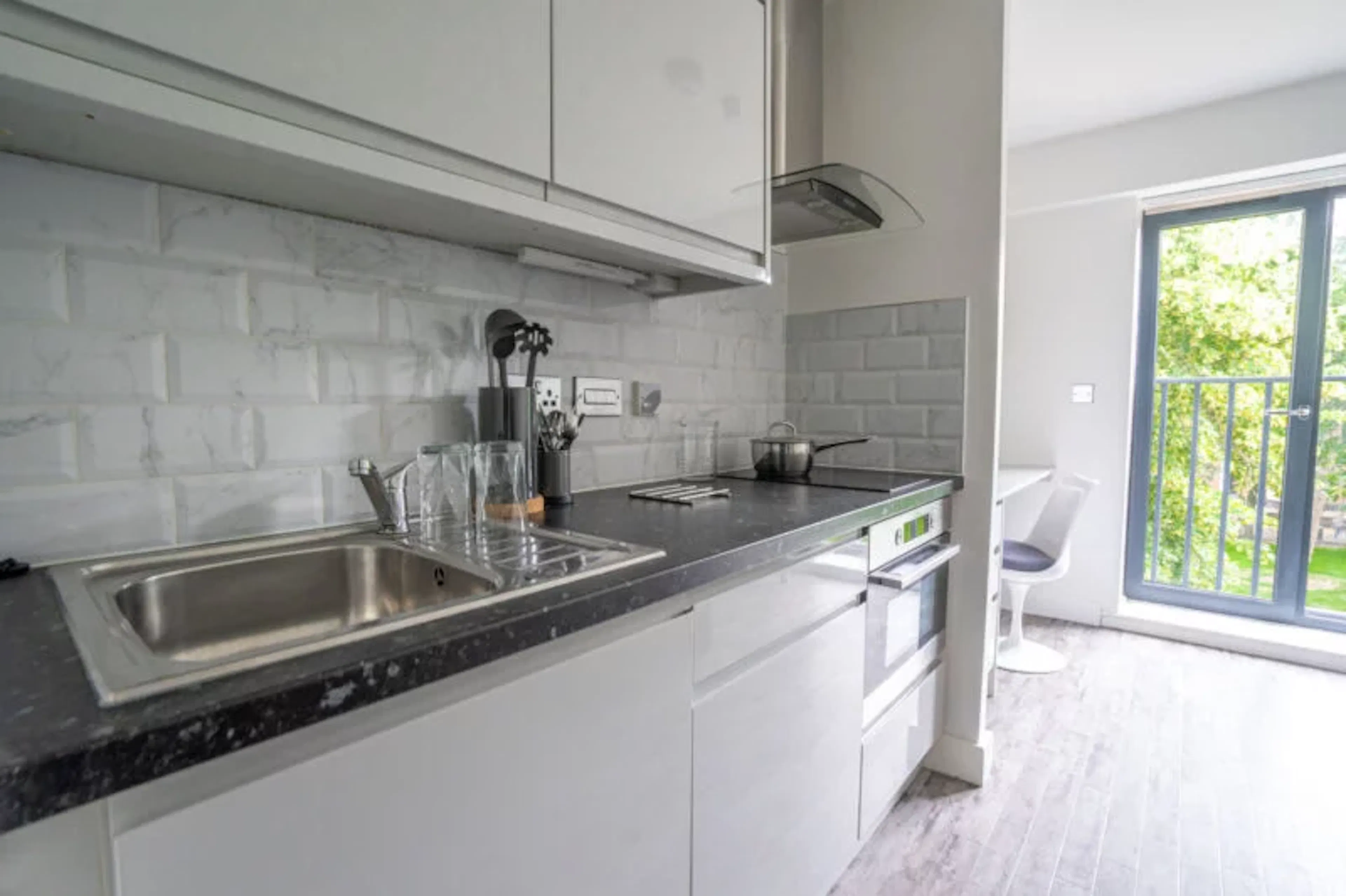 Deluxe Studio KITCHEN 1