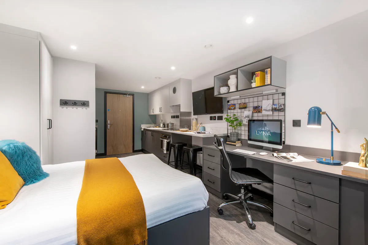 Premium Studio KITCHEN 3