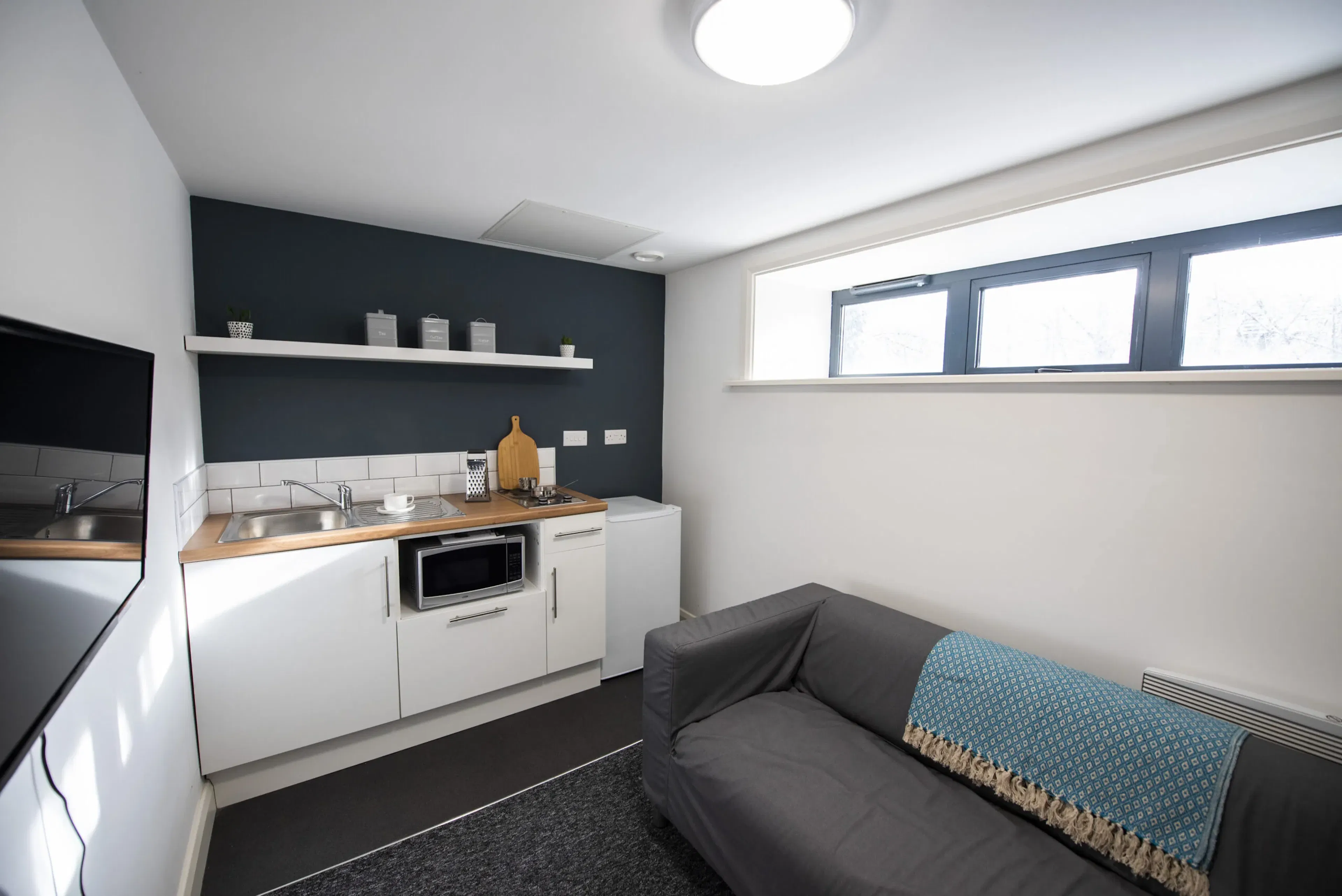 Deluxe Studio KITCHEN 4