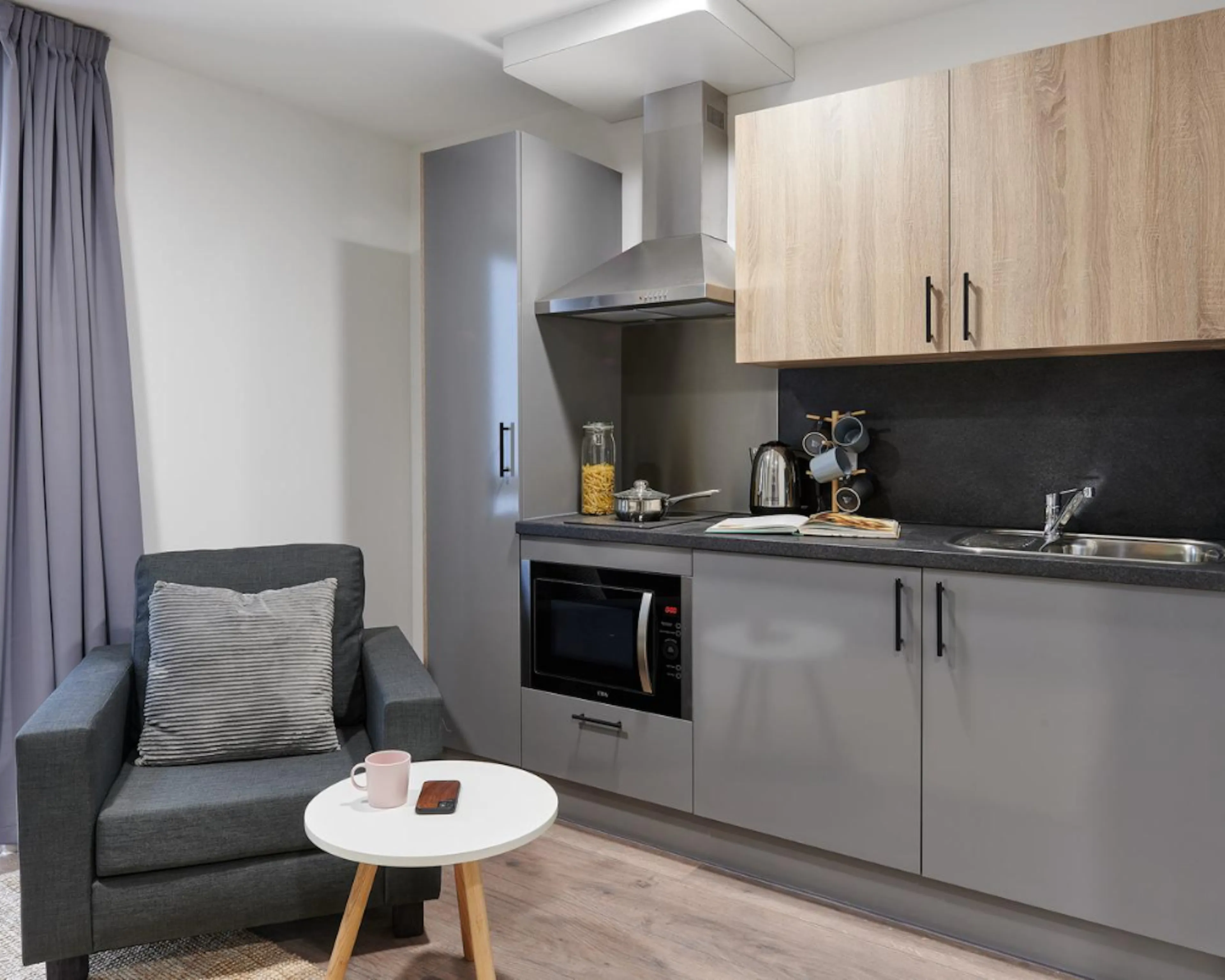 Deluxe Studio KITCHEN 2