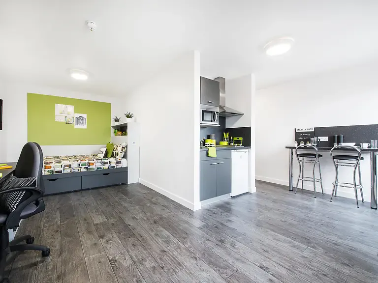 Deluxe Studio KITCHEN 1