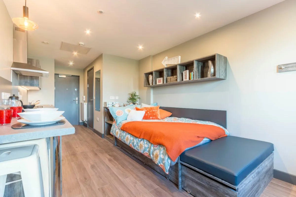 lumis-student-living-cardiff-Deluxe Studio
