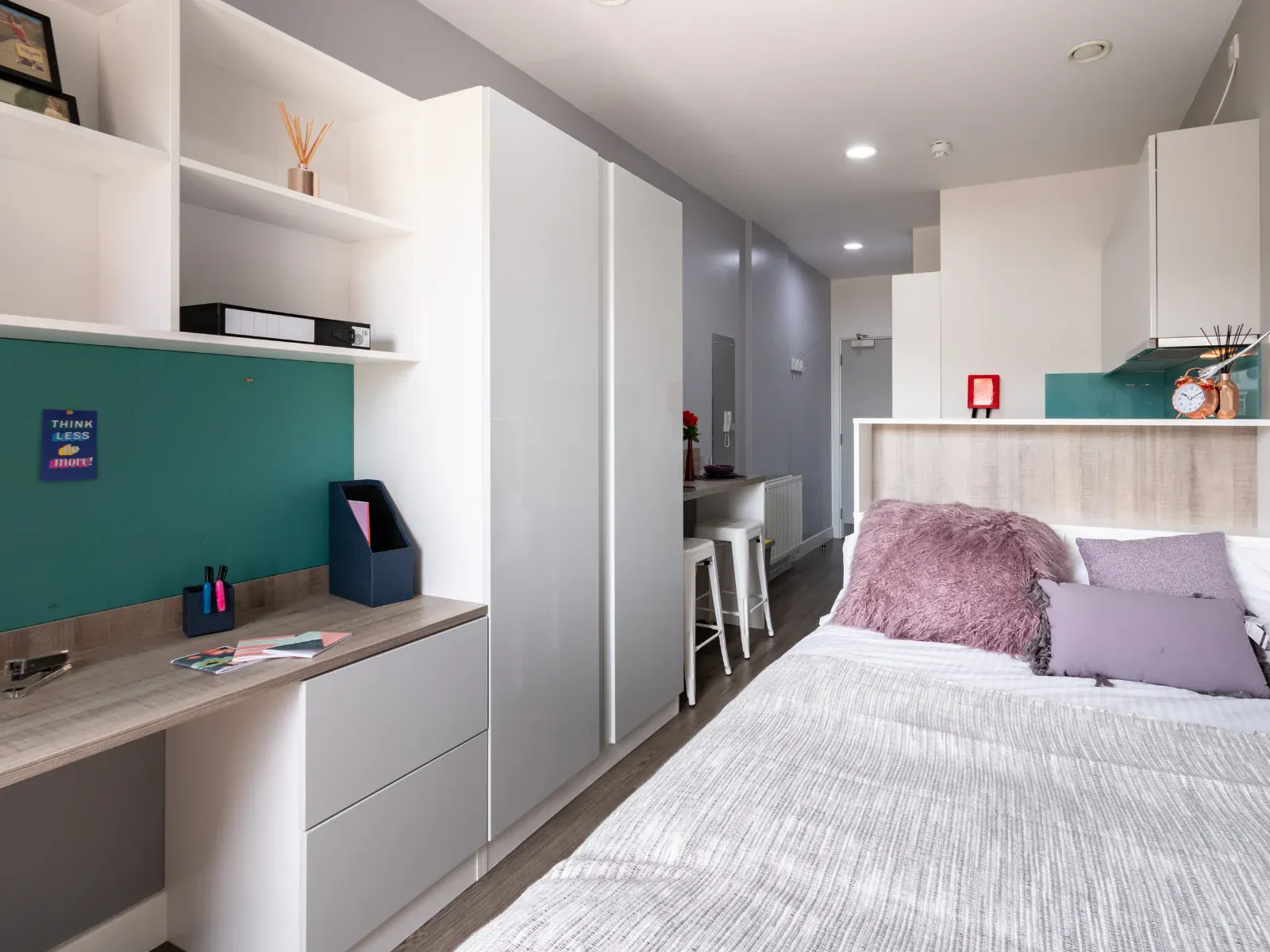 Deluxe Studio ROOM 3
