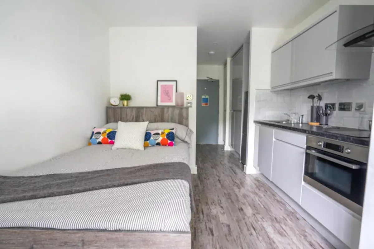 Deluxe Studio ROOM