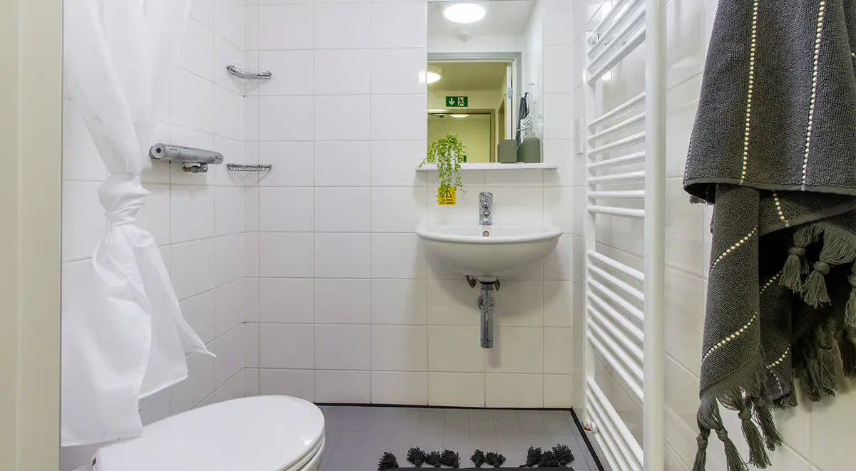 Premium Townhouse Room BATHROOM 3
