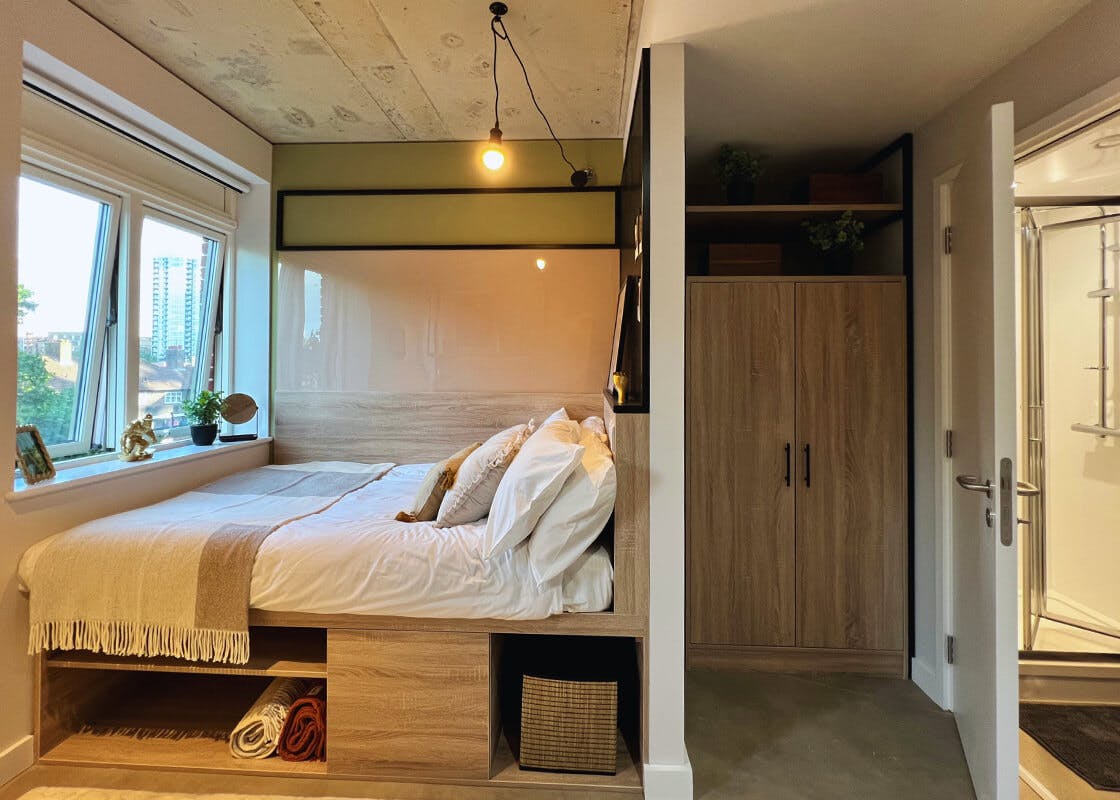 elephand-castle-london-Premium En-Suite