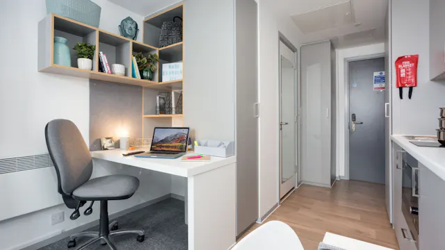 Premium Studio room image 4