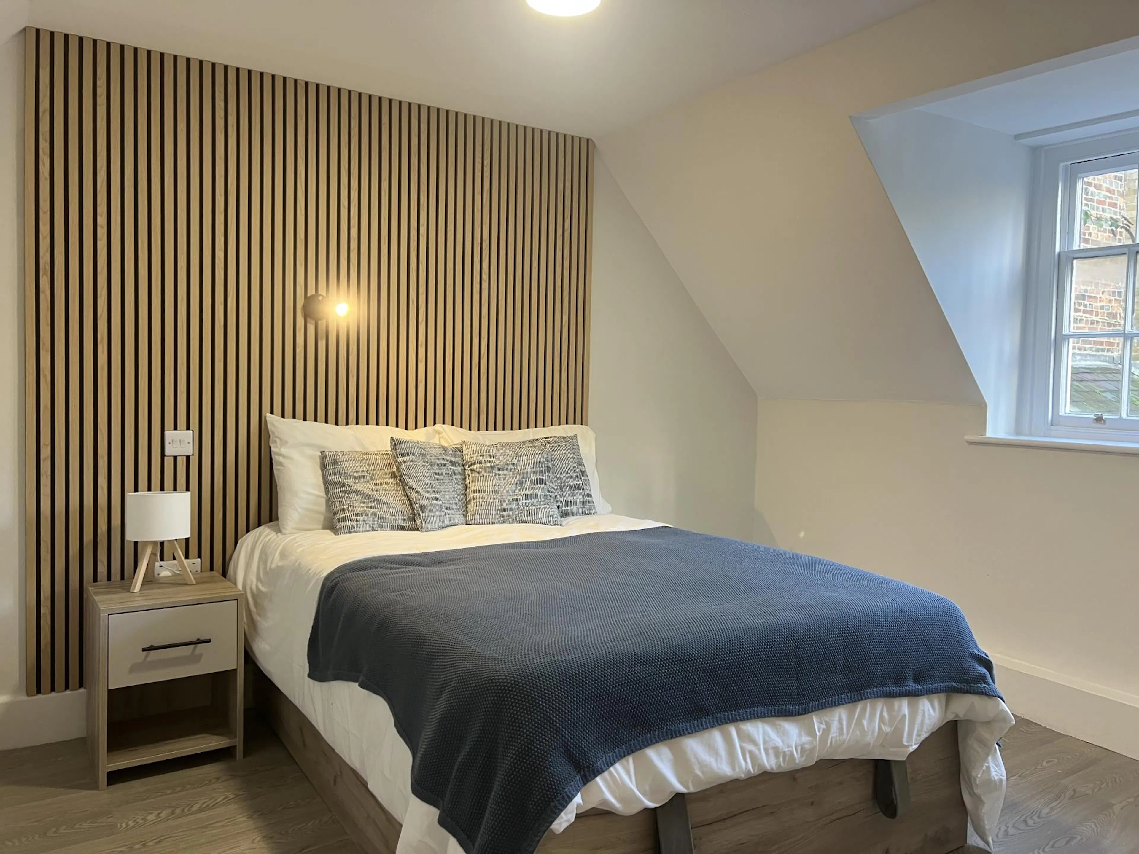 Prestige ROOM 2