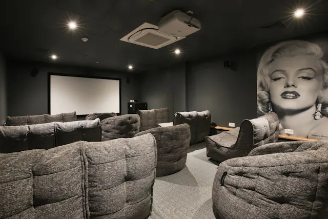 Classic Bigger Studio room image 1