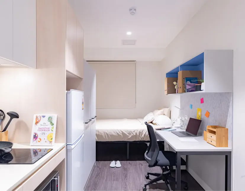 Property video thumbnail 8