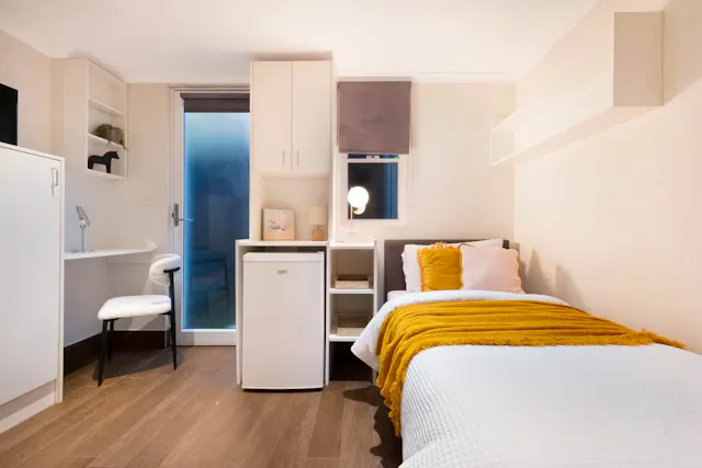 Private Twin Share Room room image 1