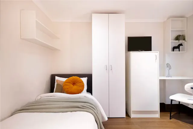Private Twin Share Room room image 2