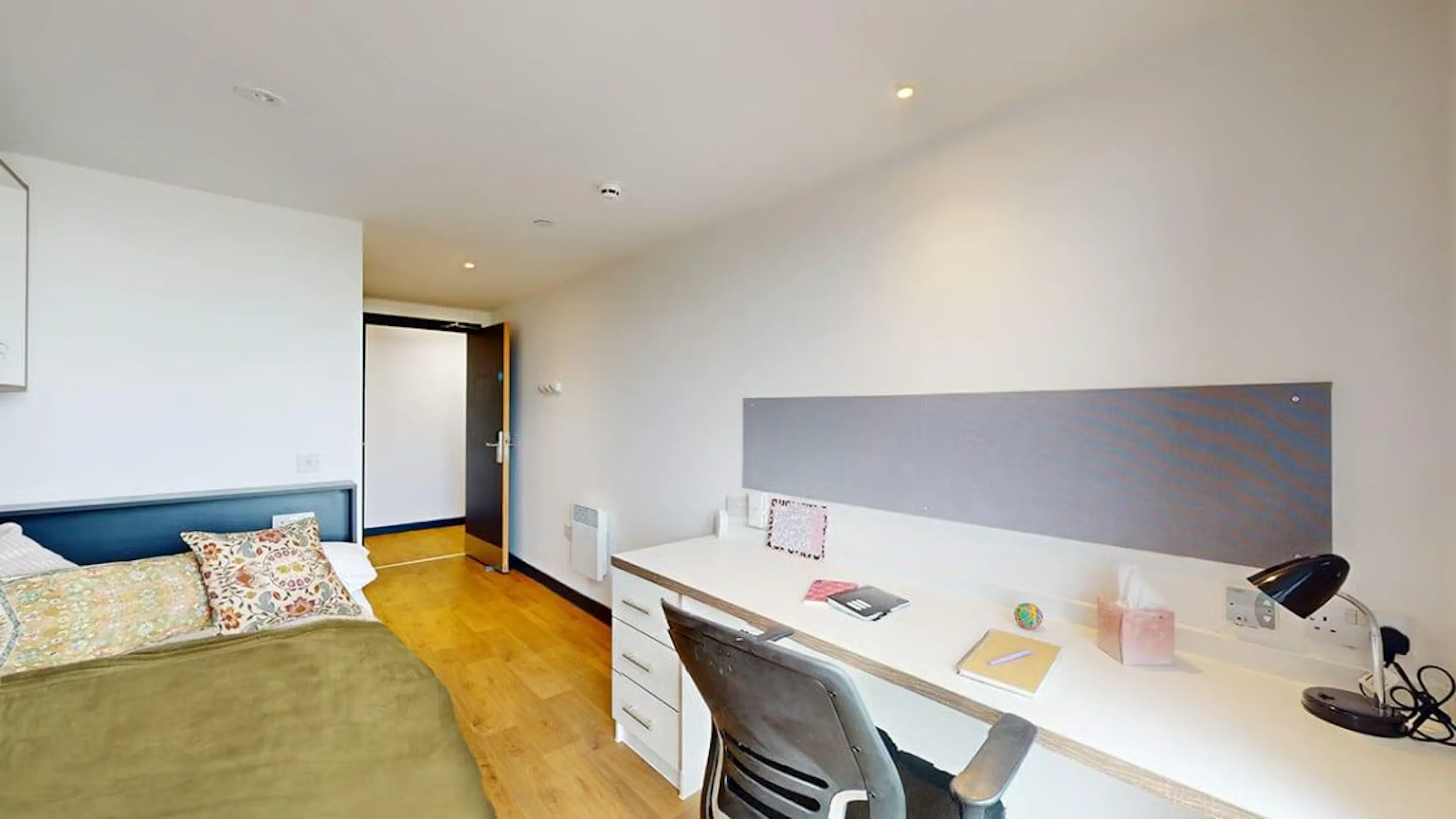 Deluxe En-suite Room ROOM 1