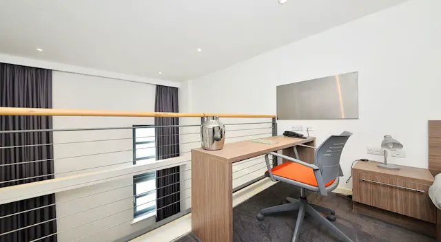 Split Level Studio room image 3