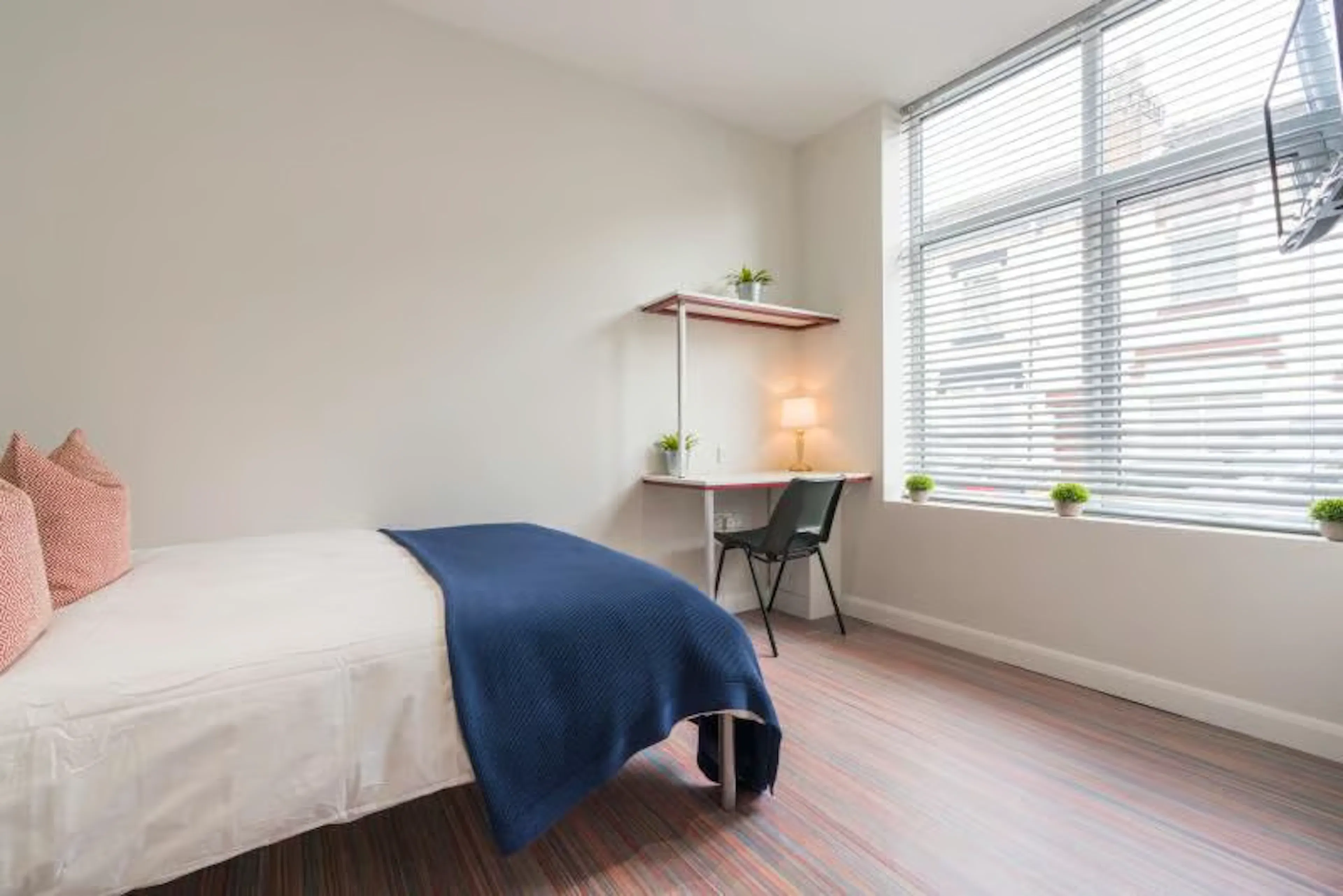 4 Bed Apartment ROOM 1