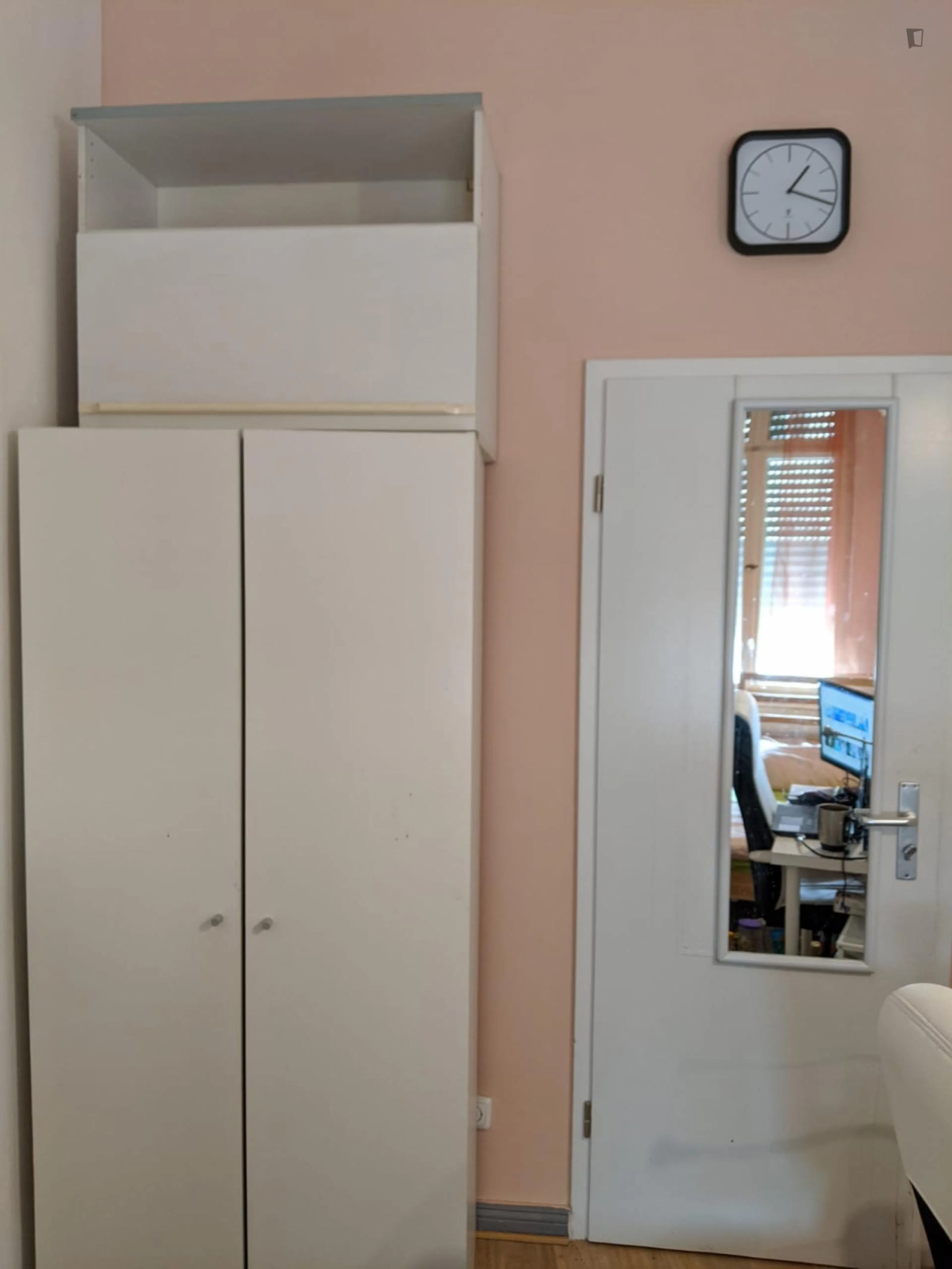 Fully furnished neat Beautiful Room ROOM 2